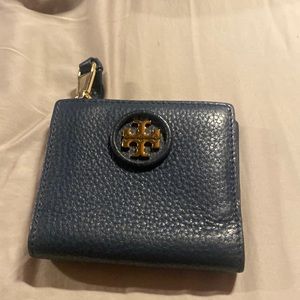 Navy blue small bifold tory Burch wallet